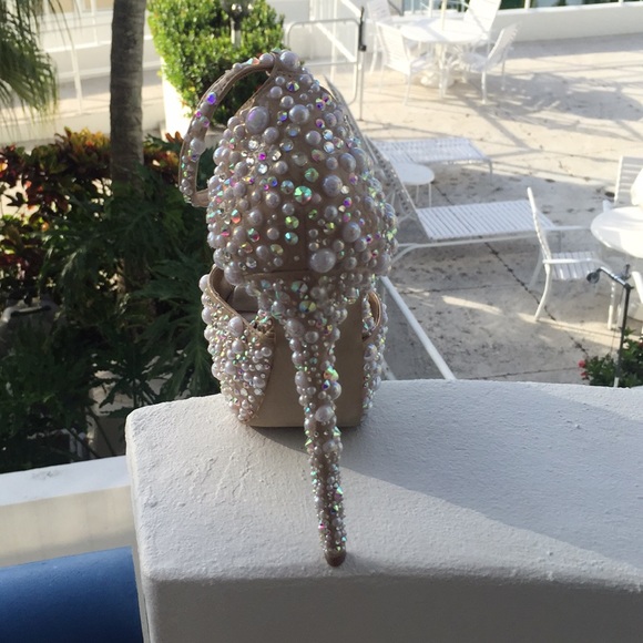 Heels - Picture 4 of 4